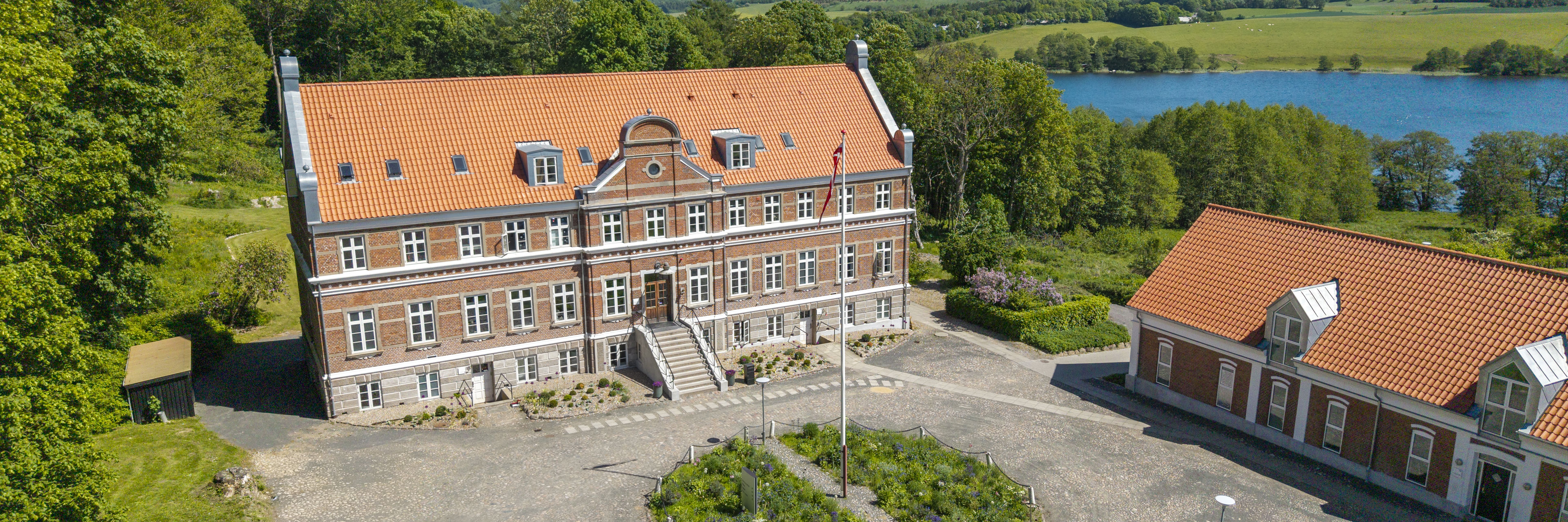 Hovedbygningen 2